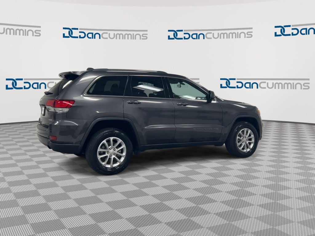 Used 2021 Jeep Grand Cherokee Laredo w/ Security & Convenience Group AWD/4WD image 9
