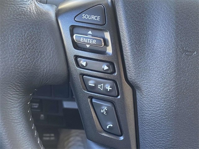 Used 2024 Nissan Frontier SL image 16