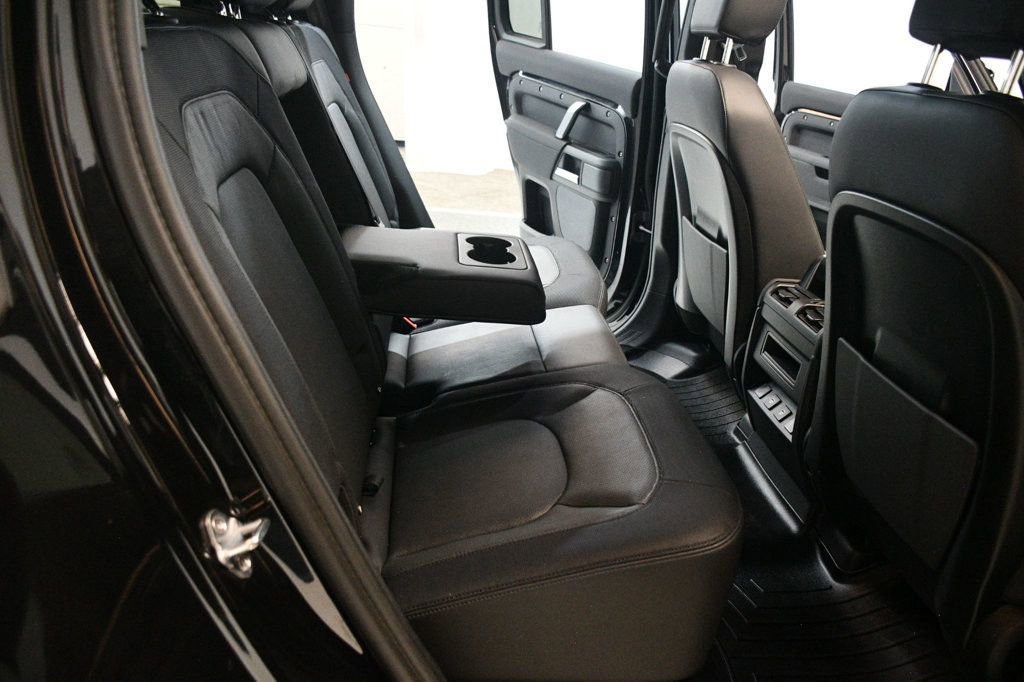 Used 2023 Land Rover Defender 110 X-Dynamic SE image 36
