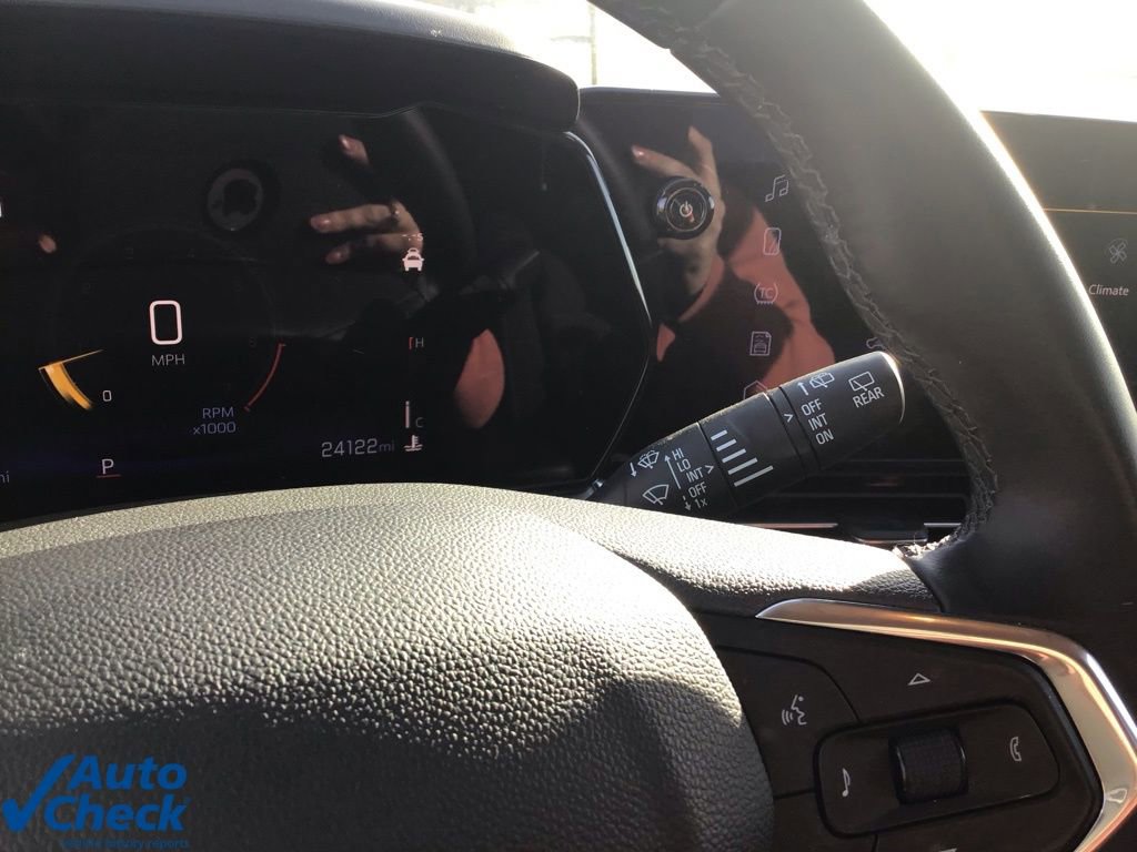 Used 2025 Chevrolet Trax LT w/ LT Convenience Package image 27