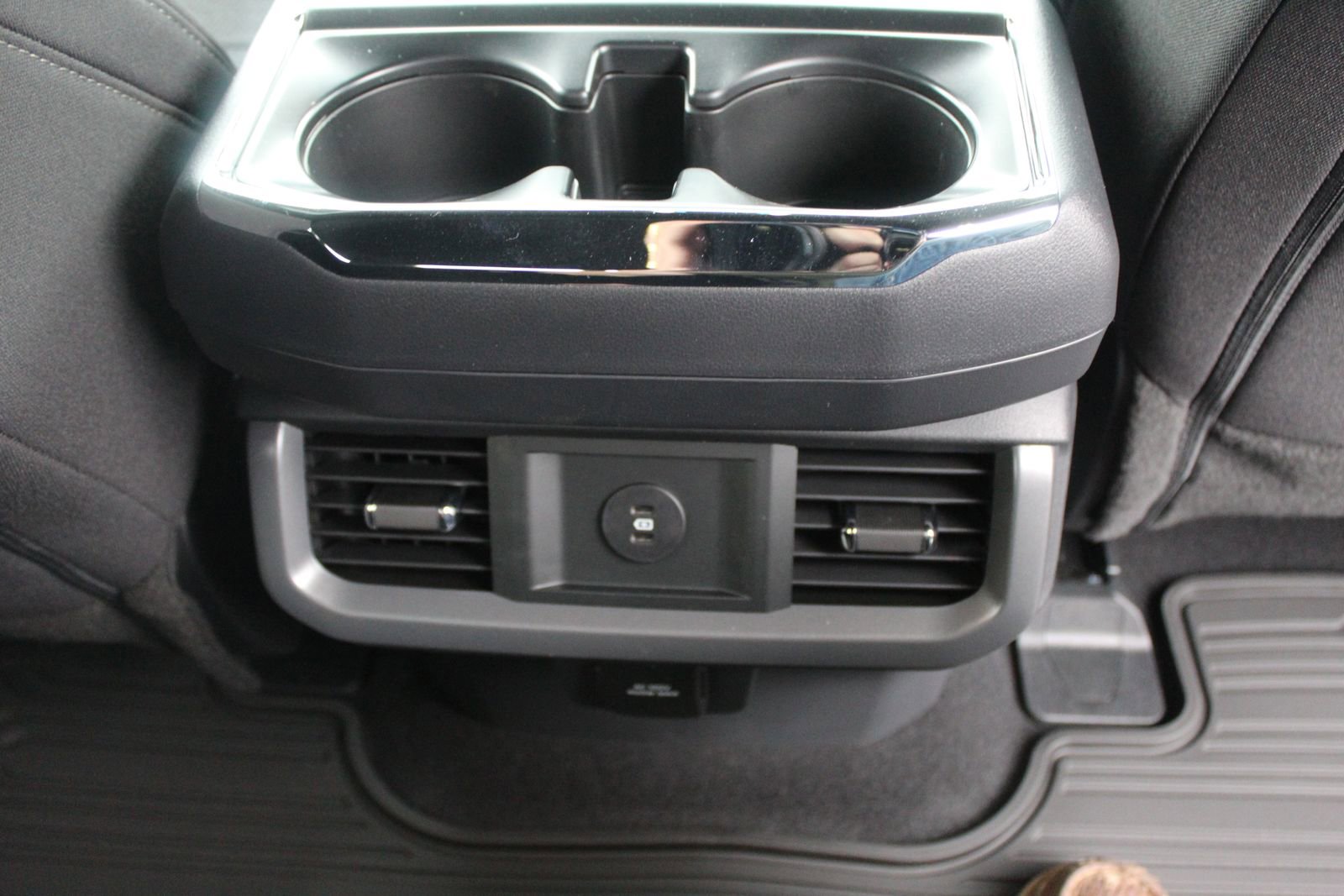 New 2026 Ford F150 XLT w/ Equipment Group 302A MID image 19