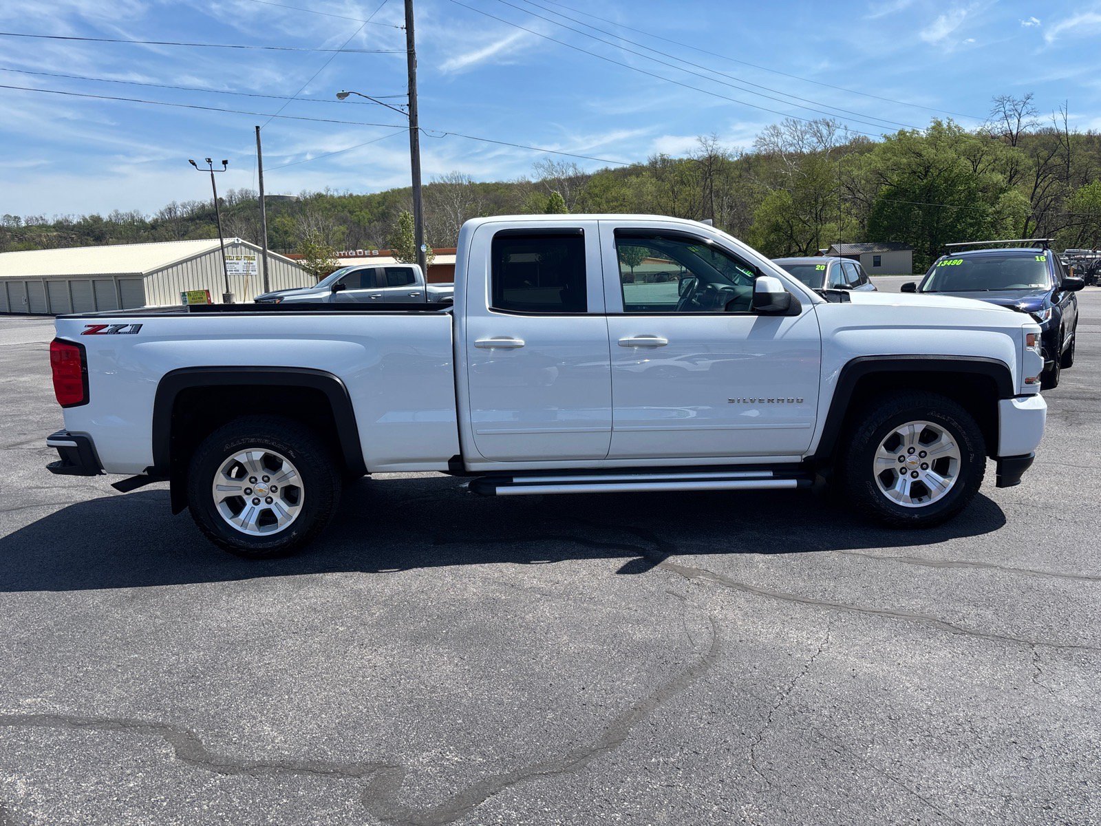 Used 2018 Chevrolet Silverado 1500 LT w/ All Star Edition AWD/4WD image 8