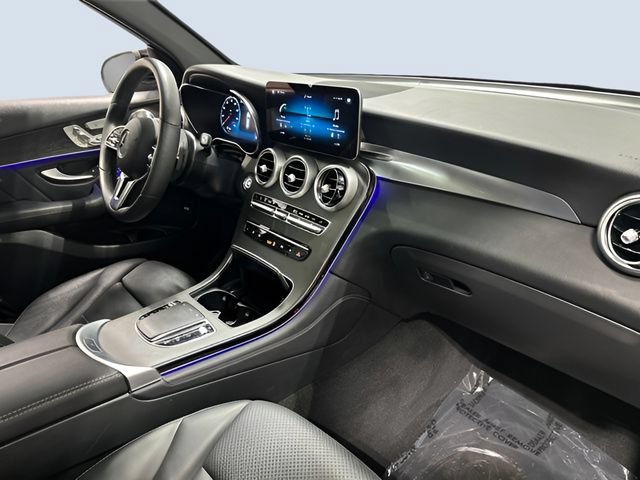 Used 2021 Mercedes-Benz GLC 300 4MATIC image 11