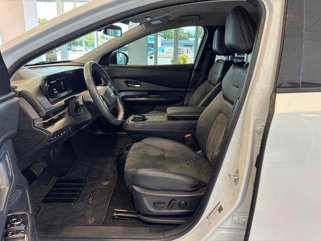 Certified 2024 Nissan Ariya FWD image 14