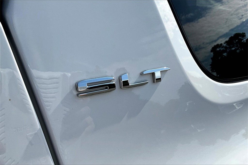 Certified 2023 GMC Acadia SLT image 22