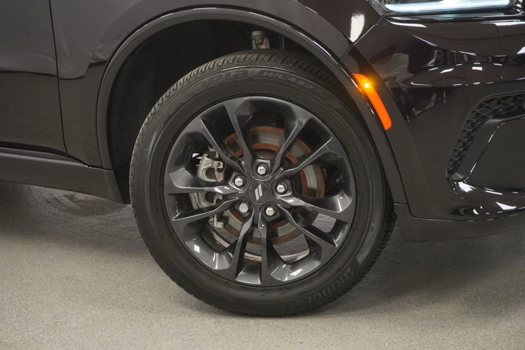 Certified 2024 Dodge Durango SXT w/ SXT Blacktop Group AWD/4WD image 4
