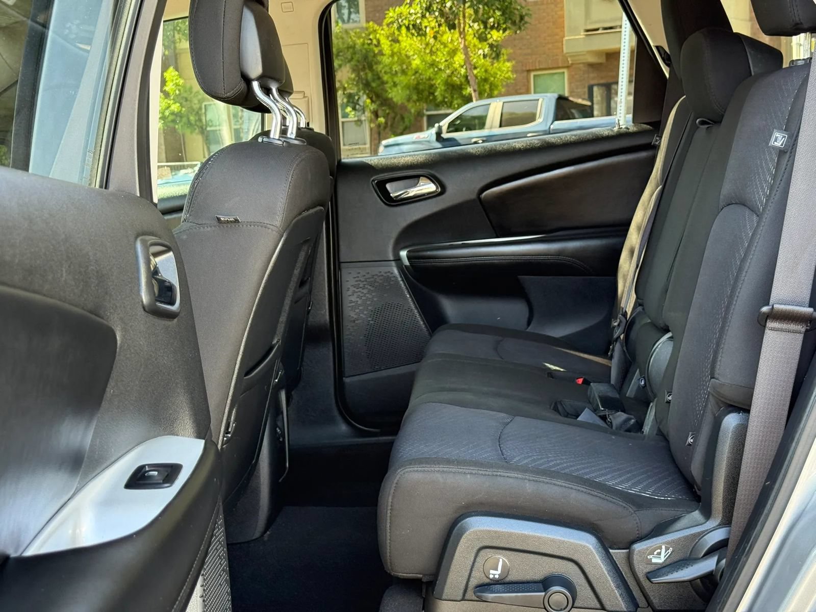 Used 2020 Dodge Journey SE w/ SE Popular Equipment Group FWD image 16