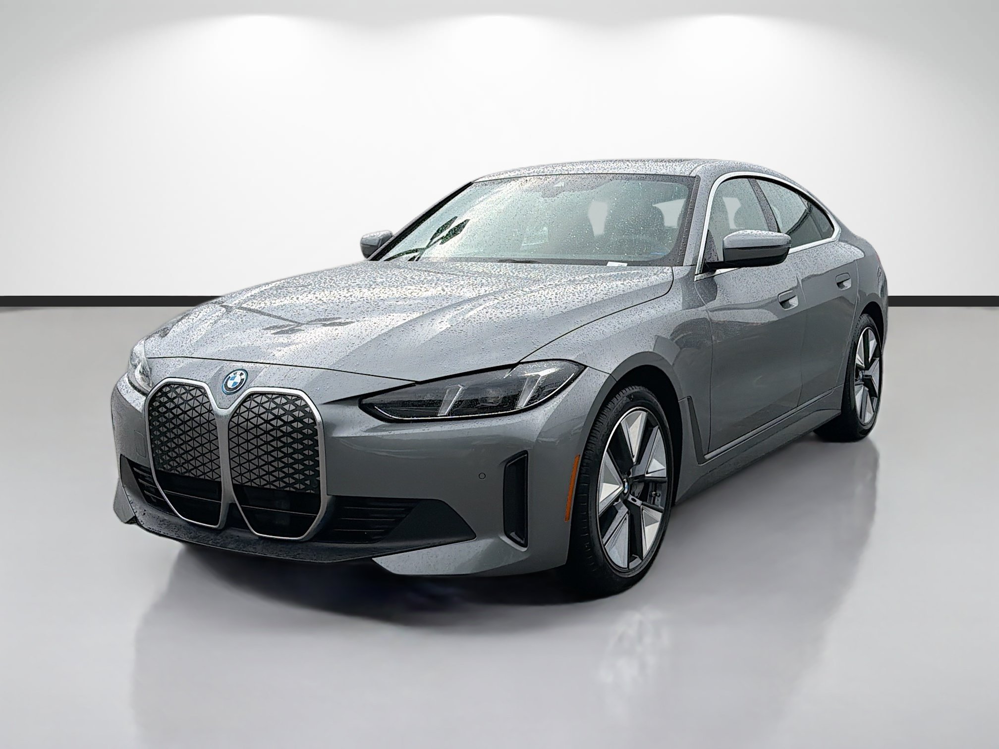 Used 2025 BMW i4 eDrive40 RWD image 7