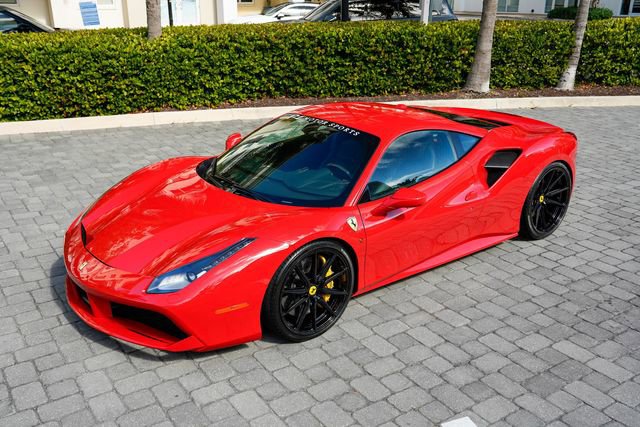 Used 2018 Ferrari 488 GTB image 10
