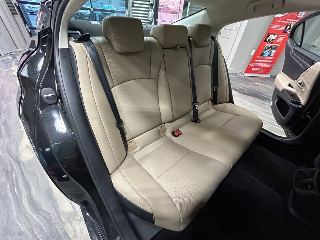 Used 2019 Lexus ES 350 w/ Premium Package image 6