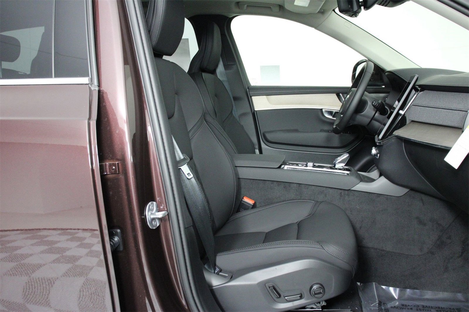 New 2026 Volvo XC90 B5 Plus image 10