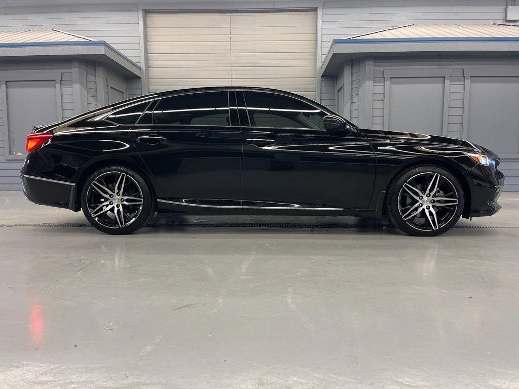Used 2021 Honda Accord Touring image 8