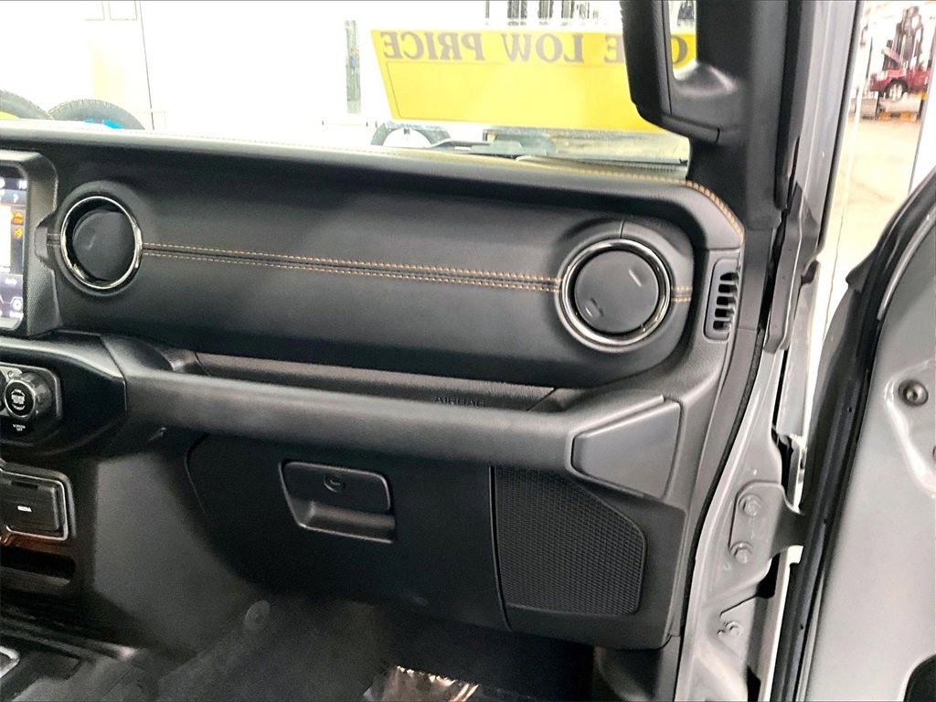 Used 2022 Jeep Wrangler Unlimited Sahara image 13