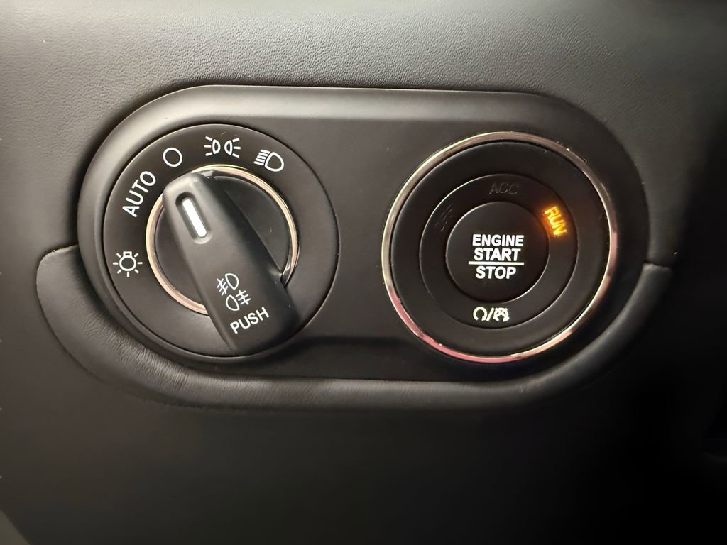 Used 2022 Maserati Levante GT image 23