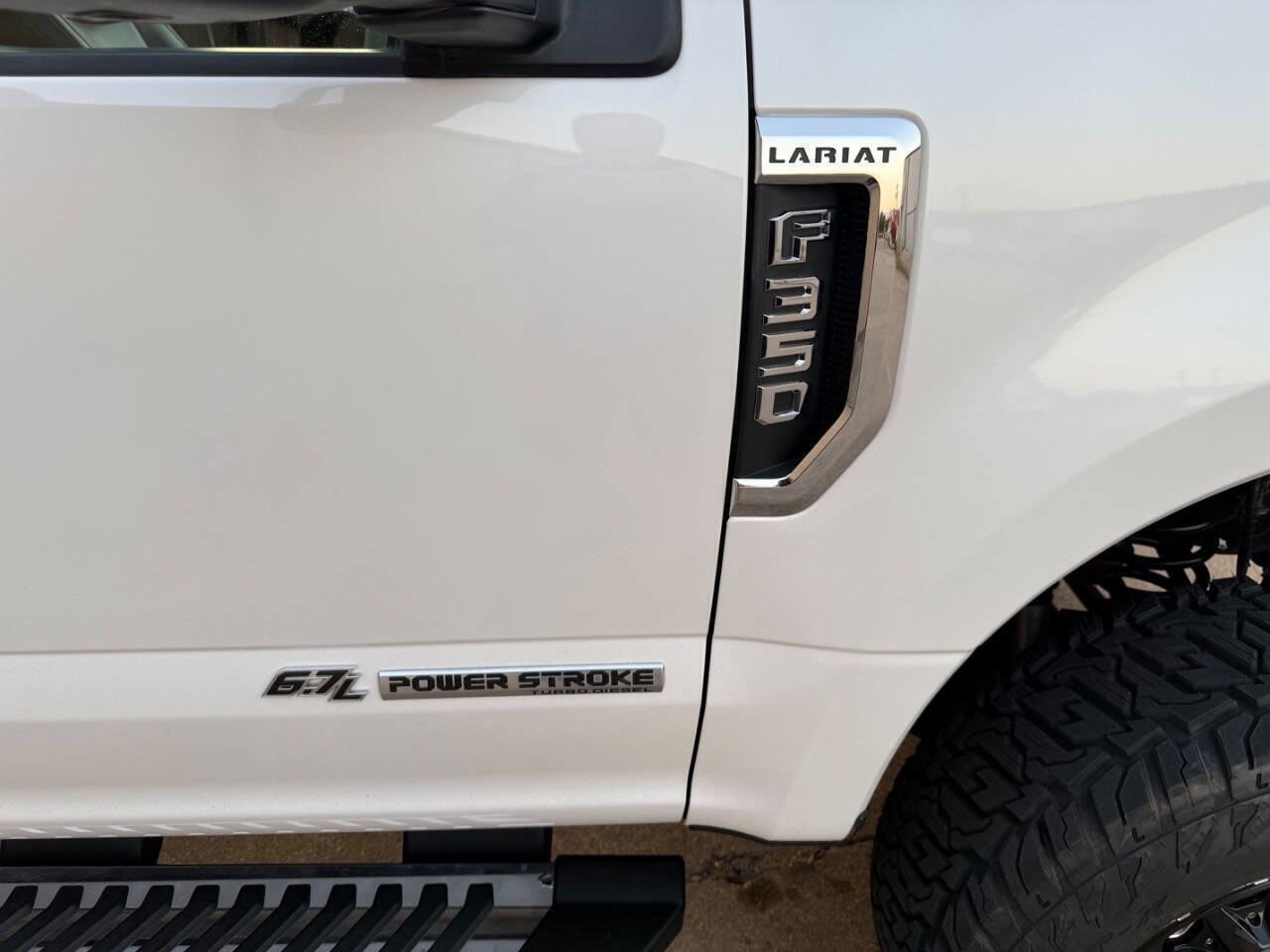 Used 2017 Ford F350 Lariat w/ Lariat Value Package image 37