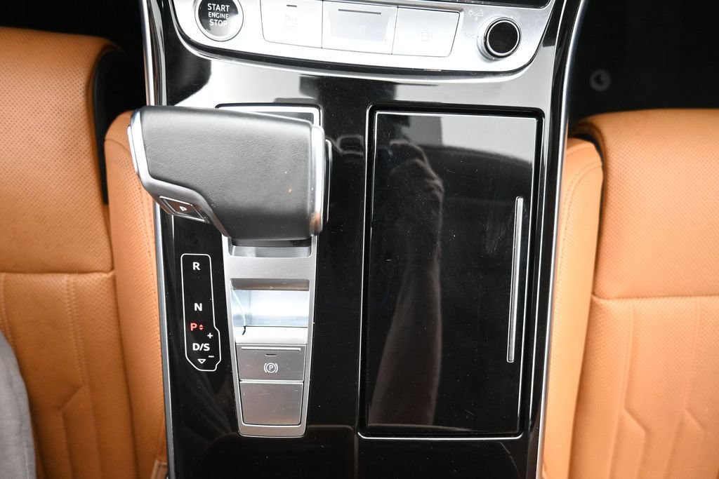 Used 2023 Audi A8 L 3.0T w/ Luxury Package AWD/4WD image 18