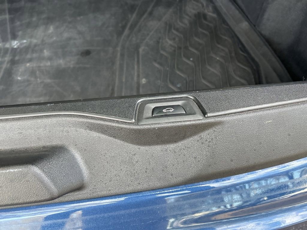 Used 2020 BMW X5 M50i image 40