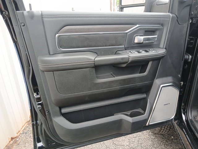 New 2026 RAM 3500 Big Horn w/ Laramie Trim Package AWD/4WD image 47