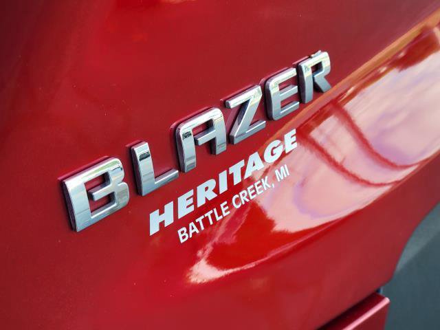 Used 2024 Chevrolet Blazer LT FWD image 32