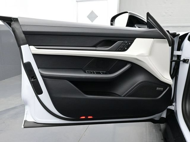 New 2026 Porsche Taycan RWD image 7