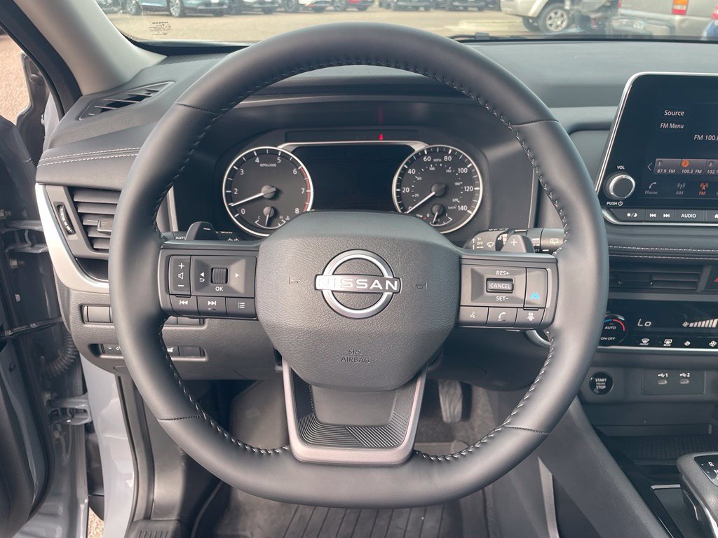 Certified 2026 Nissan Rogue SV FWD image 8