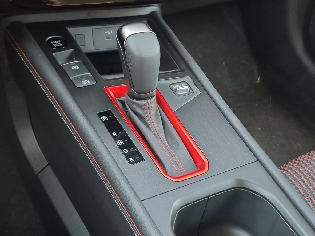 New 2026 Nissan Kicks SR FWD image 27