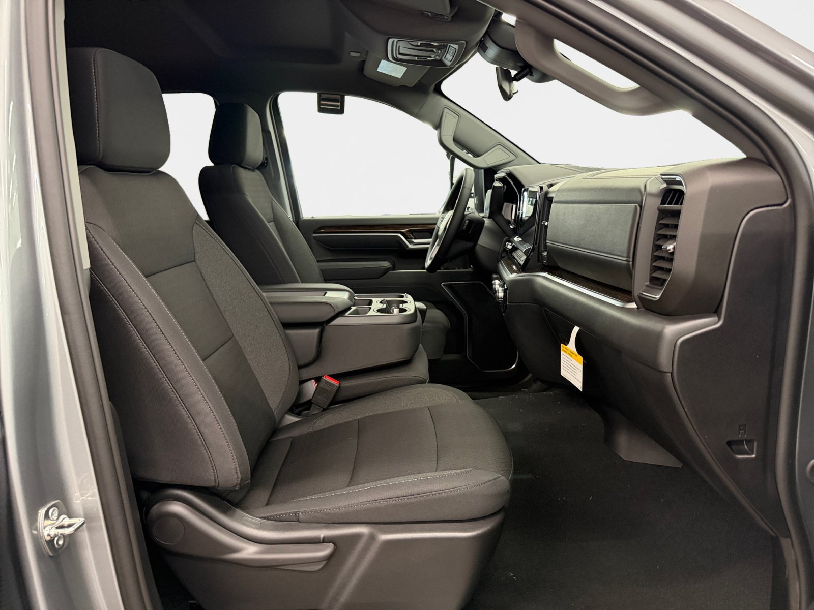 New 2026 GMC Sierra 2500 SLE w/ SLE Value Package; AWD/4WD image 12