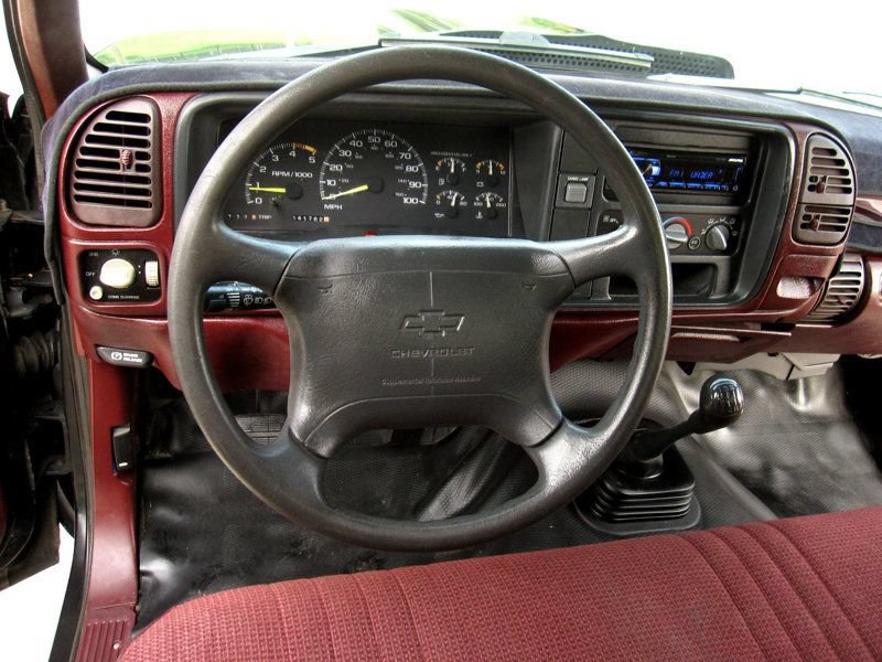 Used 1995 Chevrolet Silverado 1500 2WD Regular Cab image 22