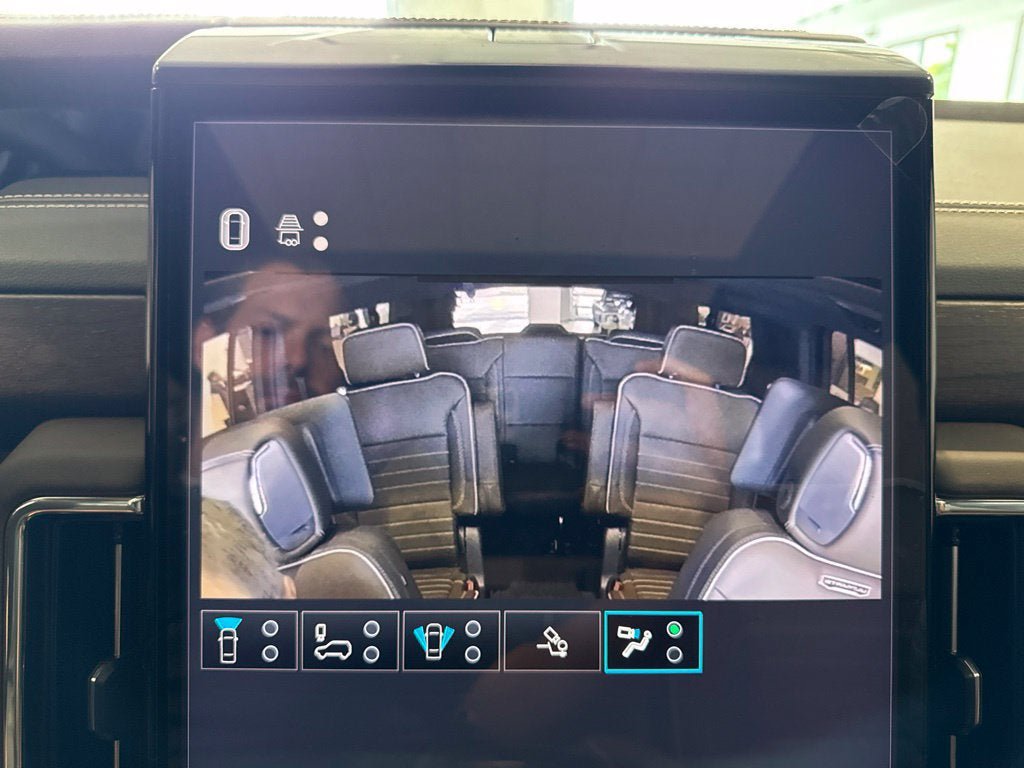 New 2026 GMC Yukon XL Denali Ultimate w/ LPO, Floor Liner Package AWD/4WD image 48