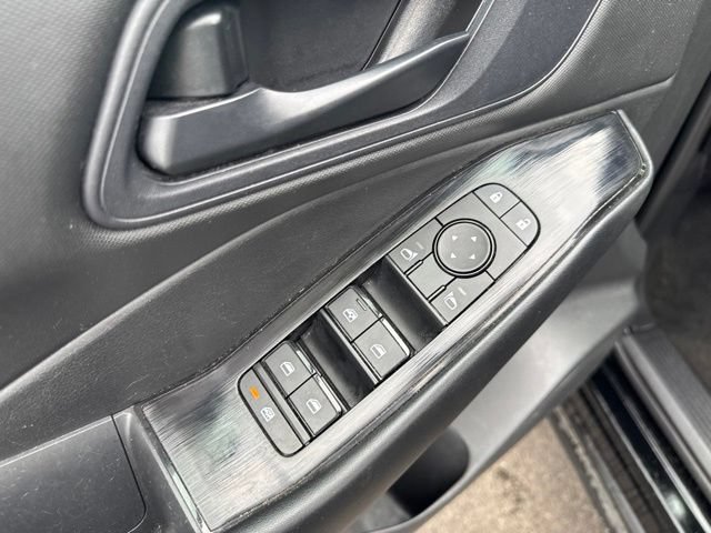 Used 2024 Nissan Rogue S AWD/4WD image 8