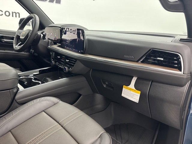 New 2026 Chevrolet Tahoe High Country w/ Sun And Tow Package image 35