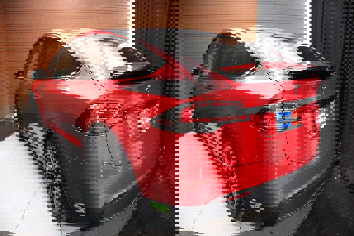 Used 2022 Tesla Model X image 60