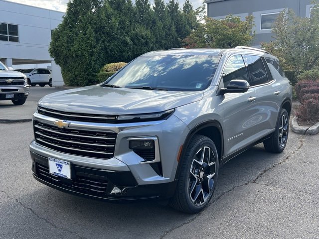 New 2026 Chevrolet Traverse High Country image 3