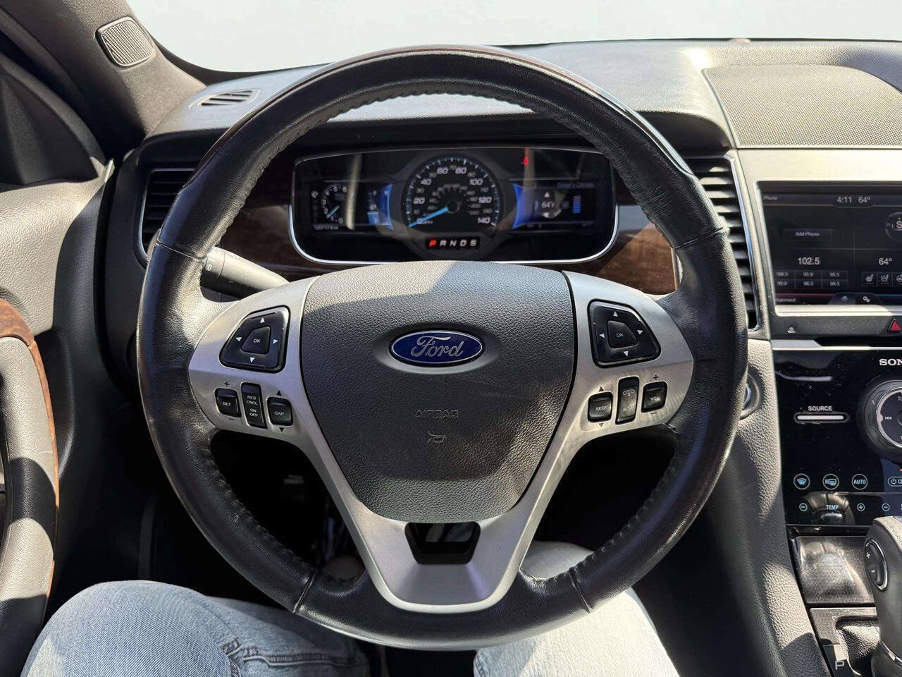 Used 2013 Ford Taurus Limited FWD image 16