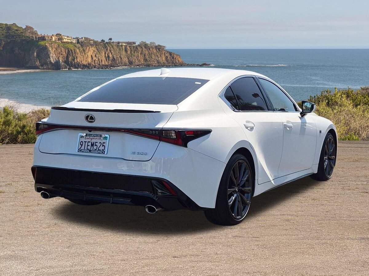 Used 2025 Lexus IS 300 F Sport RWD image 5