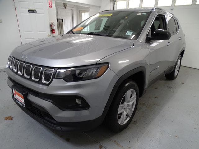 Certified 2022 Jeep Compass Latitude image 15