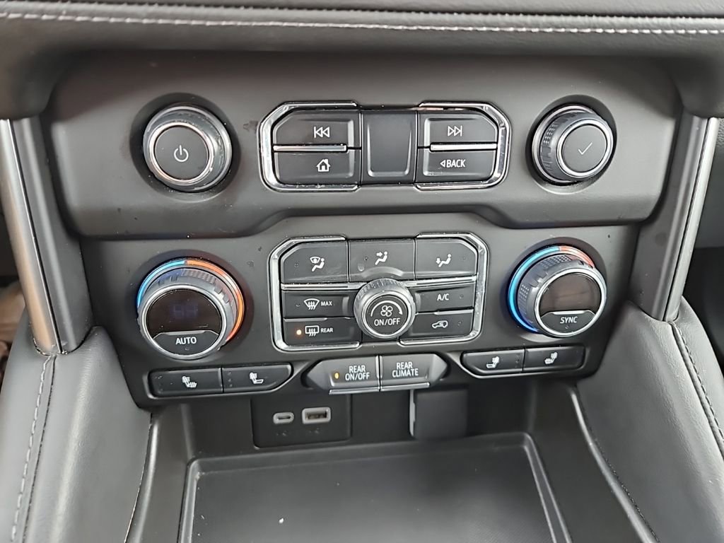 Used 2024 Chevrolet Tahoe LT image 18