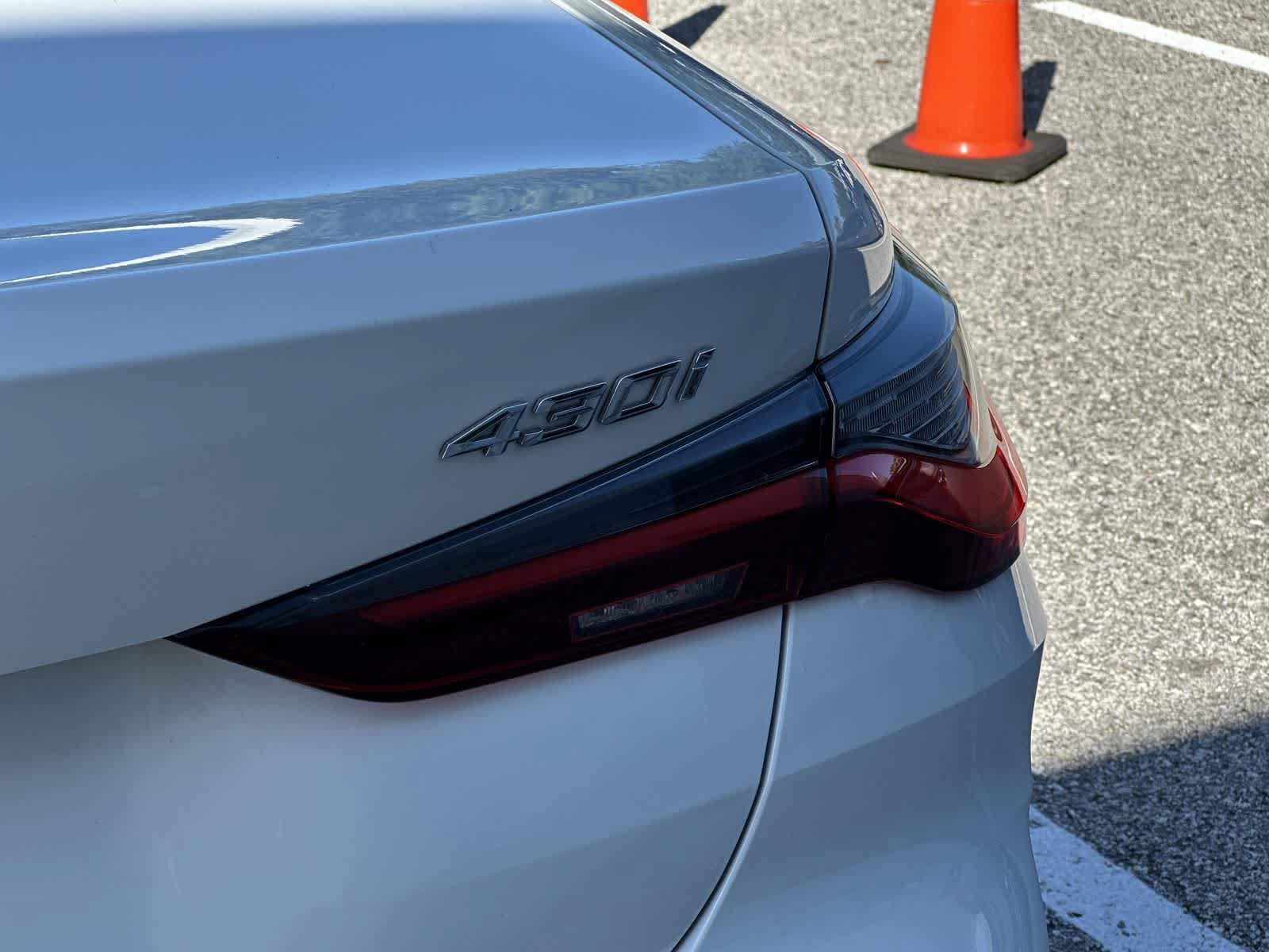 Used 2021 BMW 430i Coupe w/ Convenience Package RWD image 14