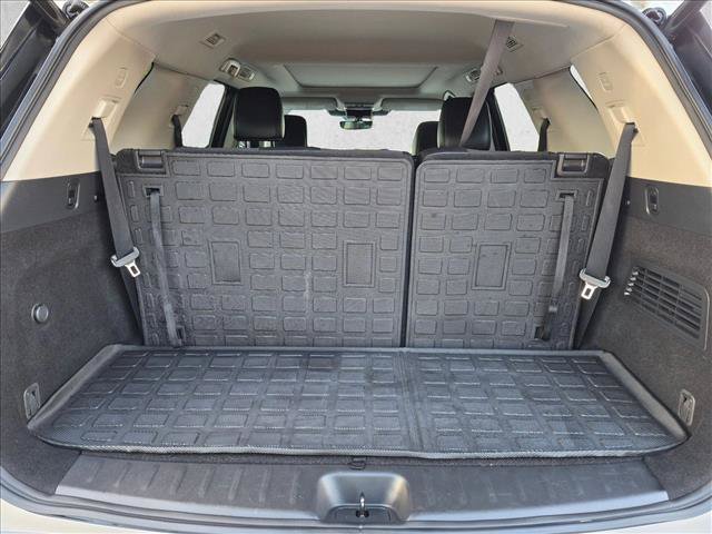 Used 2023 Nissan Pathfinder SL w/ SL Premium Package FWD image 6