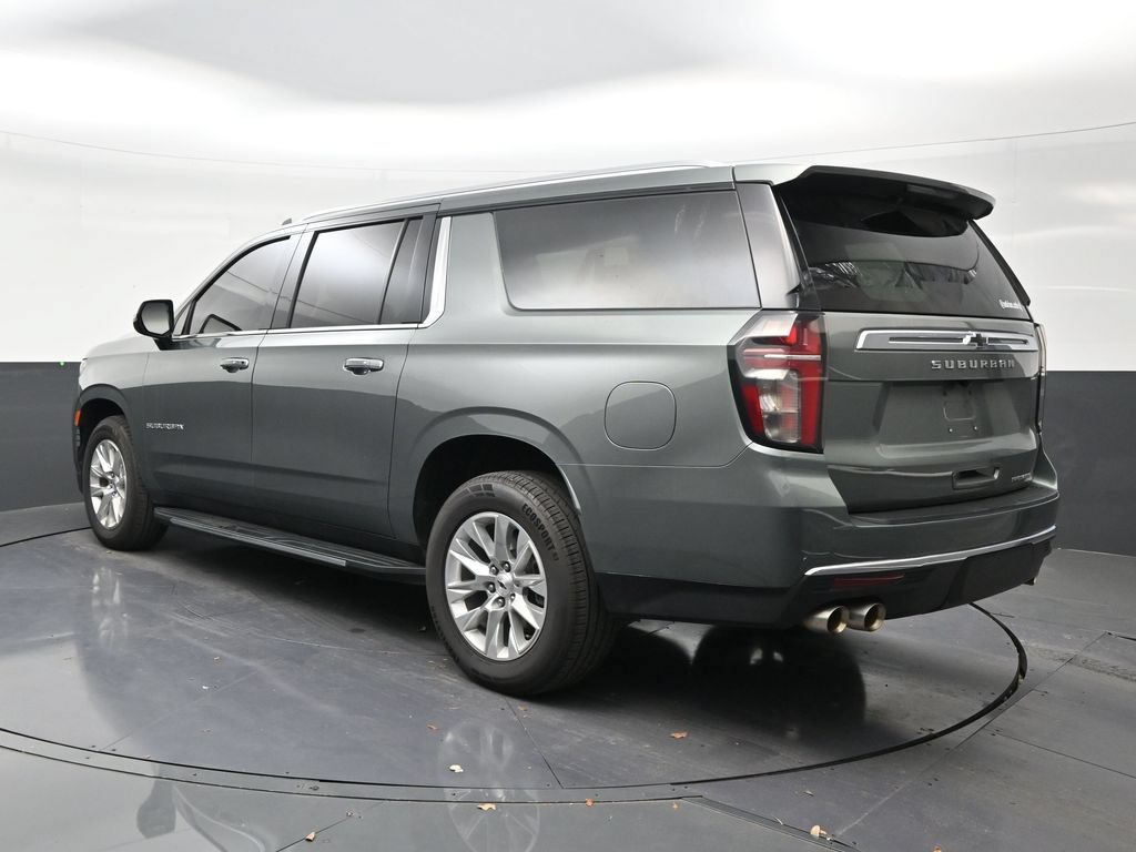 Used 2023 Chevrolet Suburban Premier RWD image 3