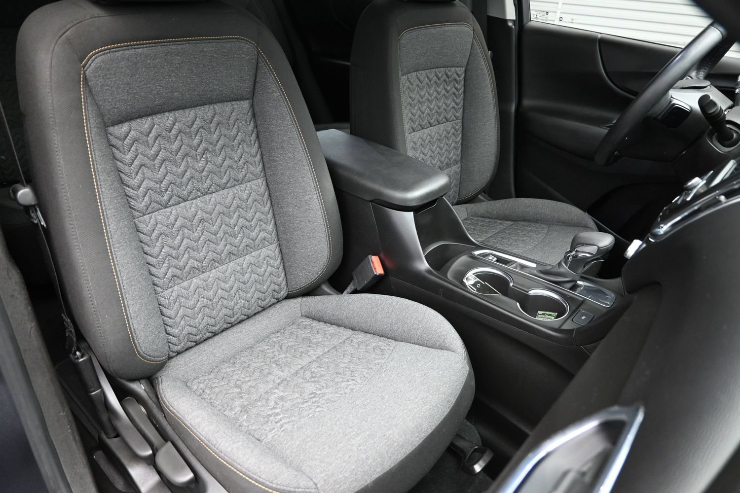 Used 2022 Chevrolet Equinox LT FWD image 39
