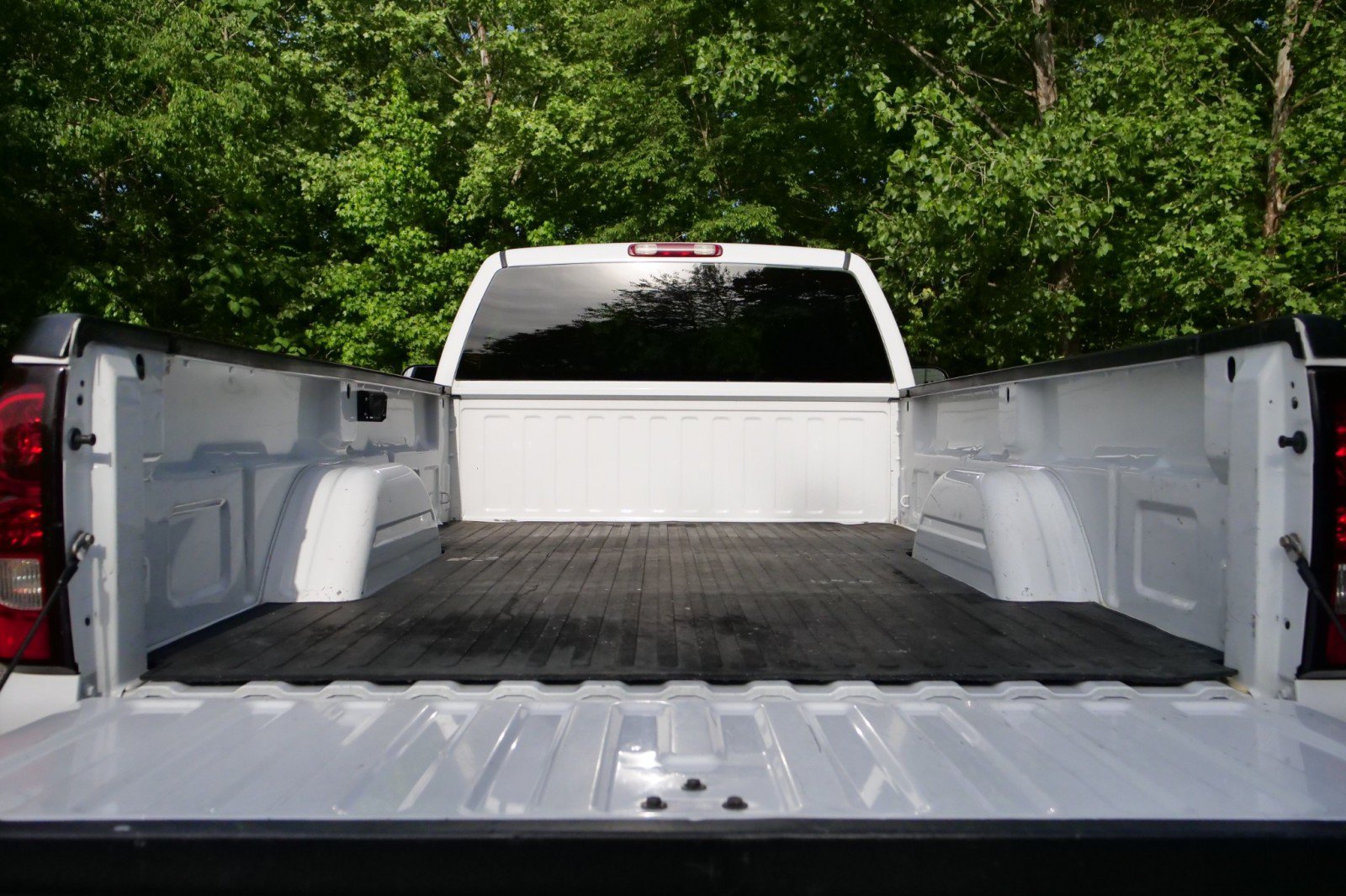 Used 2004 Chevrolet Silverado 2500 LS RWD image 21