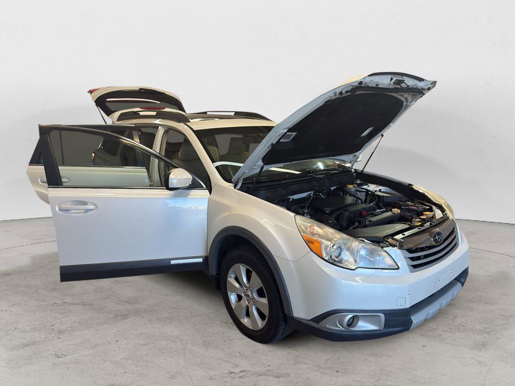 Used 2012 Subaru Outback 2.5i Limited w/ Moonroof Pkg image 7