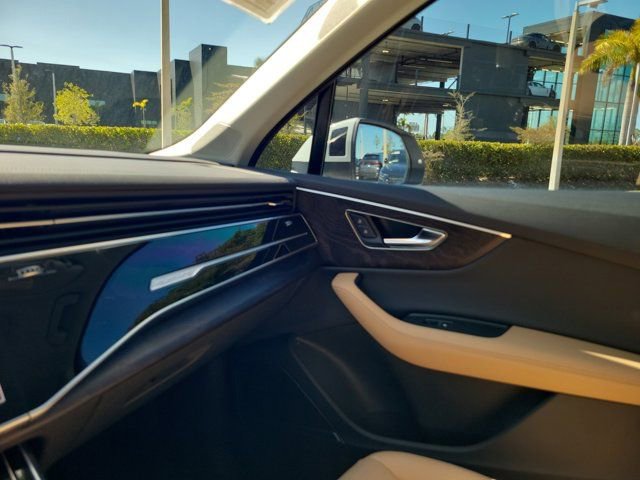 Certified 2025 Audi Q7 3.0T Premium Plus w/ Premium Plus Package image 28