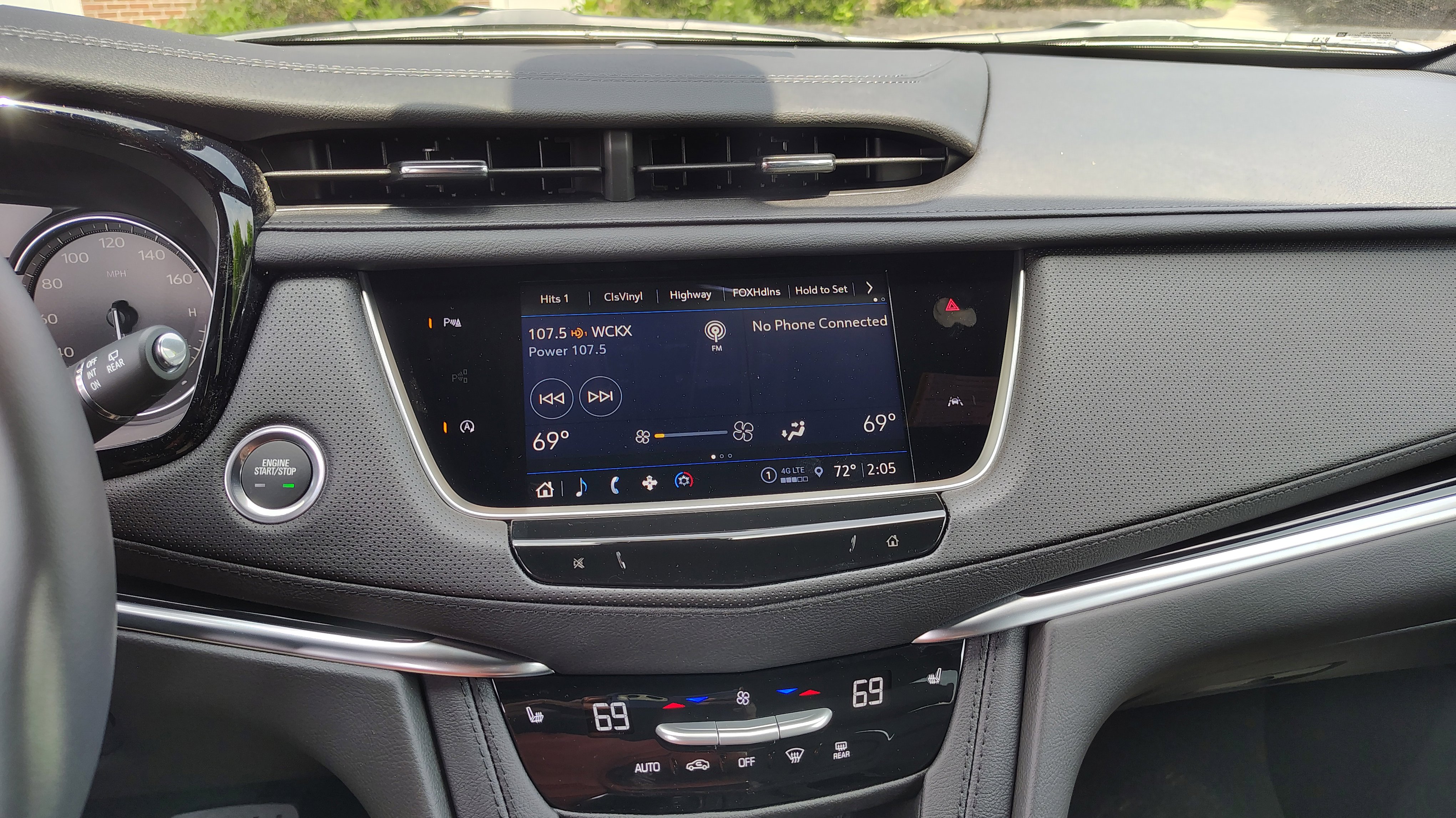 New 2025 Cadillac XT6 Luxury w/ LPO, Premium Carpet Package image 24