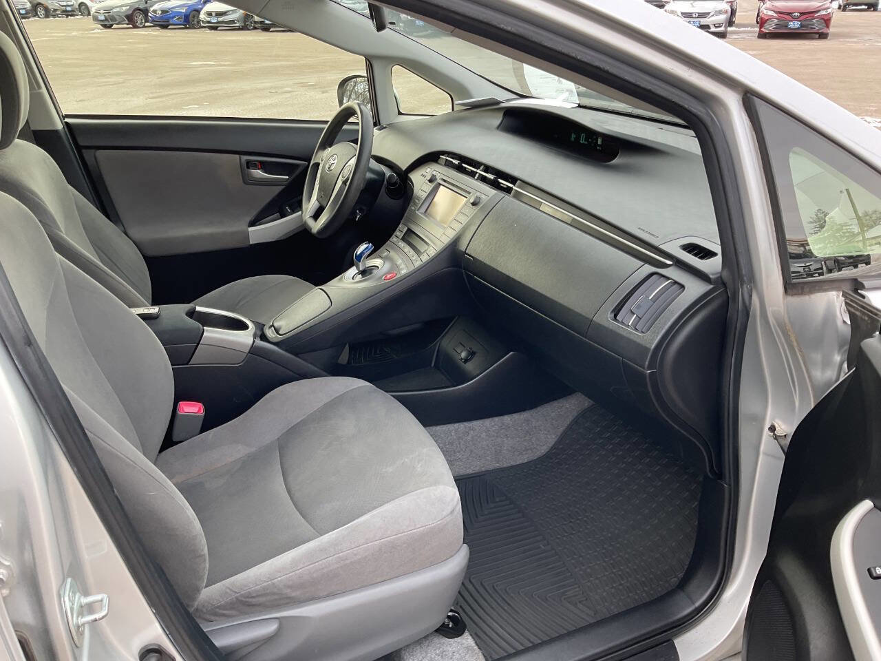 Used 2012 Toyota Prius Three image 32