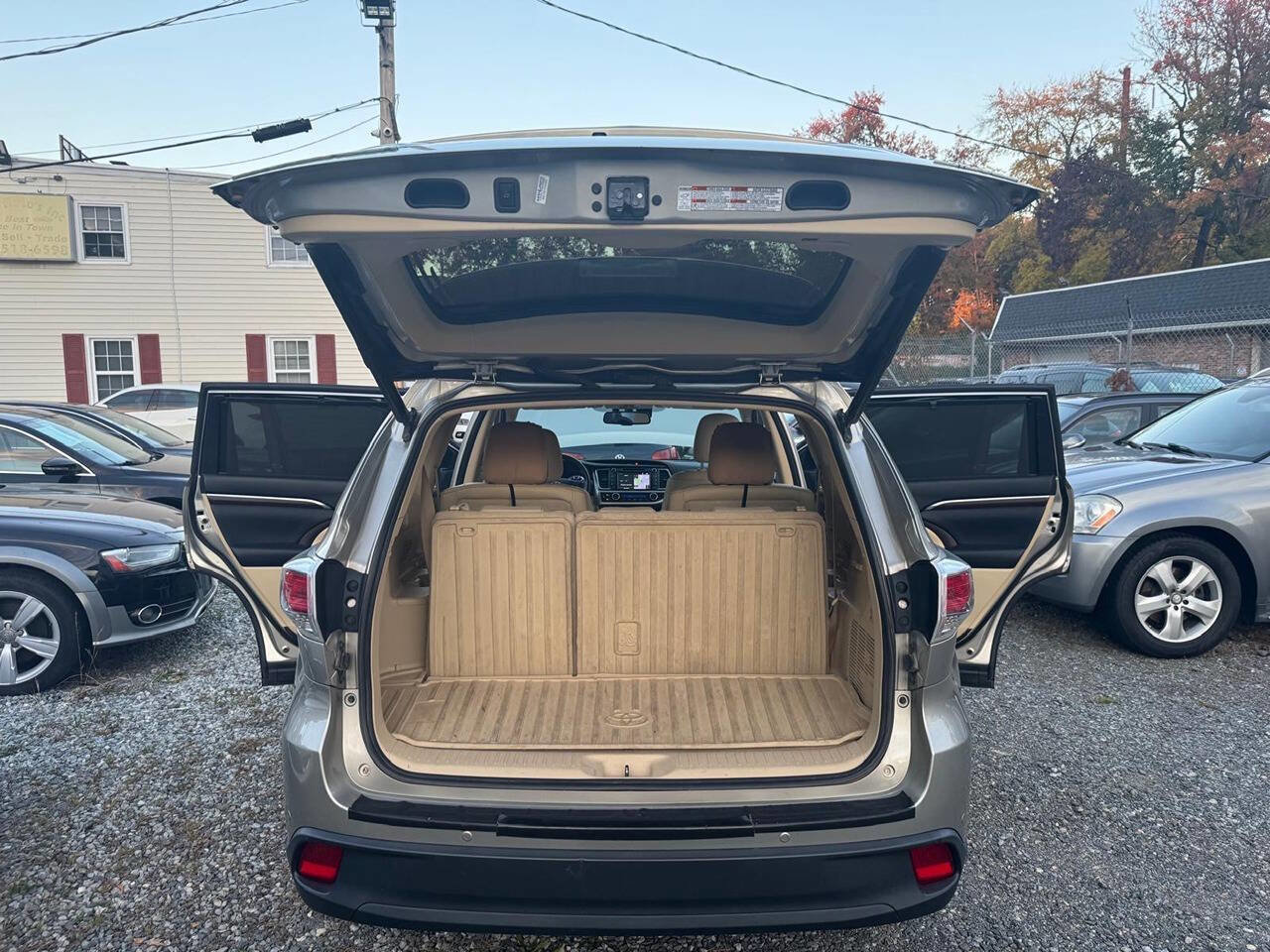Used 2015 Toyota Highlander Limited Platinum image 14