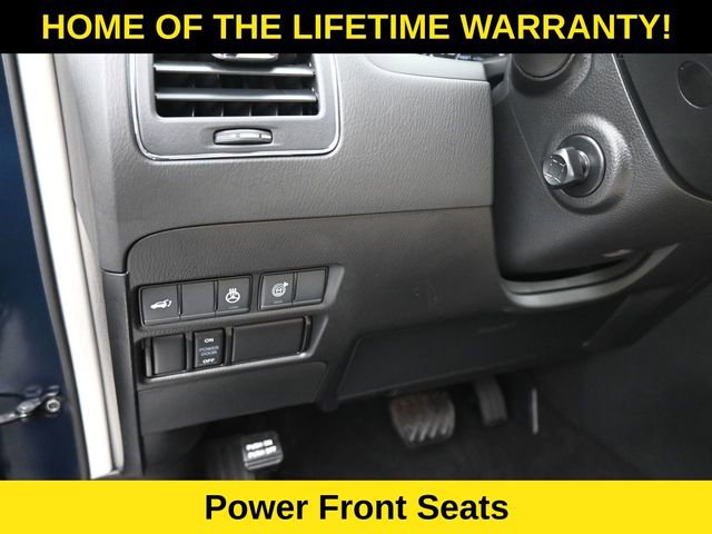 Used 2024 Nissan Armada Platinum w/ Captain's Chairs Package image 16