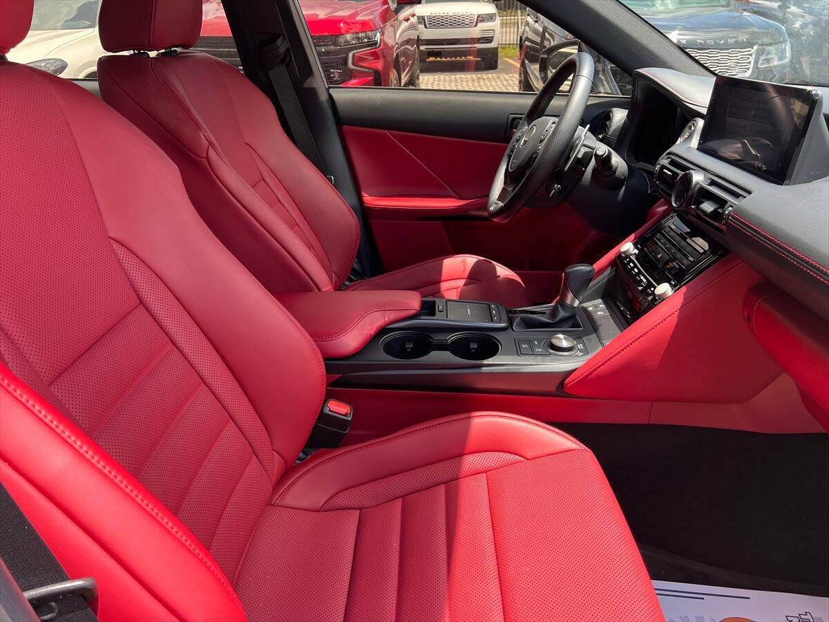 Used 2024 Lexus IS 500 RWD image 8