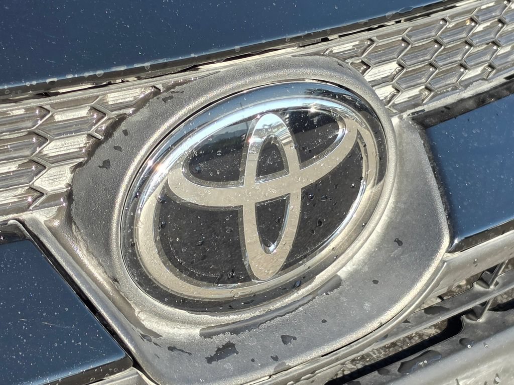 Used 2024 Toyota Corolla LE FWD image 33